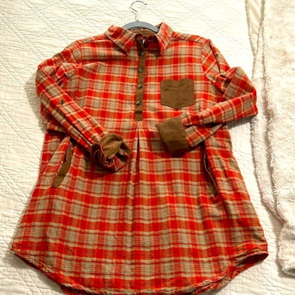 Tasha Polizzi Red Plaid Tunic Henley w Suede Trim M western yee haw